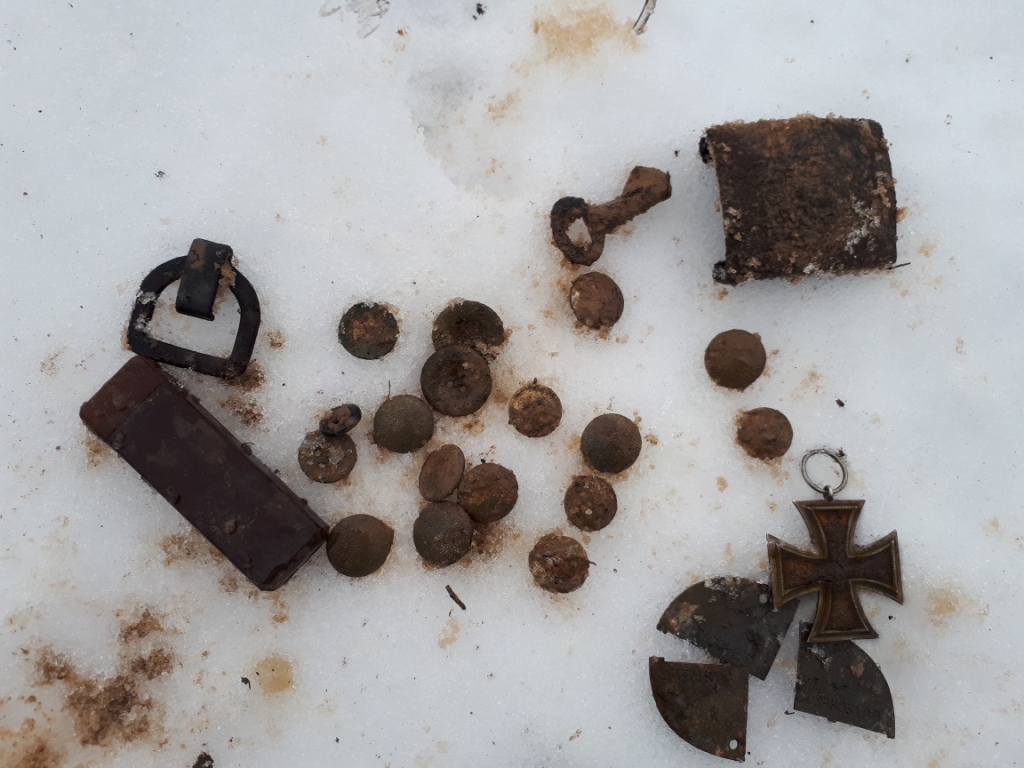 Iron Cross of the 2nd Class, Iron Buckle, Dog Tag, Buttons Iron Cross of the 2nd Class, Iron Buckle, Dog Tag, Buttons