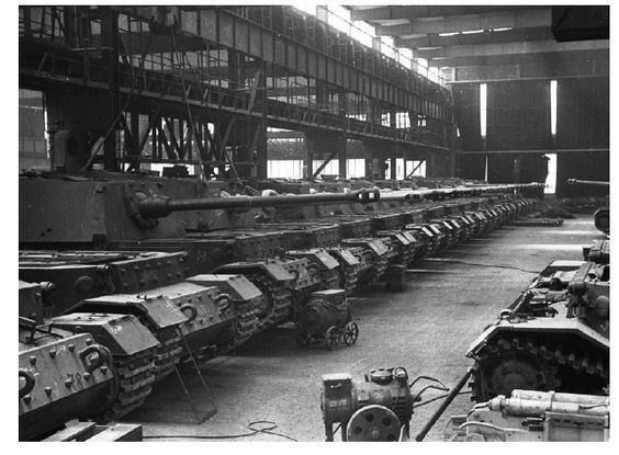  Ready-made tank destroyers before being sent to the front. Until June 1943, 91 Ferdinand  Elephant