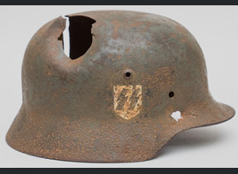 Waffen SS helmet M35 / from Rzhev