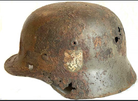 Wehrmacht helmet M40 / from Vyazma