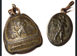 Catholic pendants / from Stalingrad