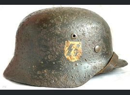 Waffen-SS helmet M35 DD / from Demyansk