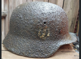 Waffen SS helmet M40 / from Staraya Russa
