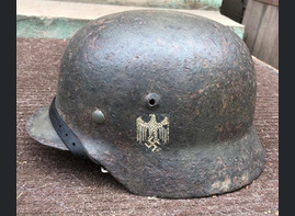 Wehrmacht helmet M35 / from Stalingrad