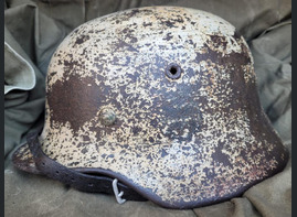 Wehrmacht winter camo helmet M40 / from Northern Karelia