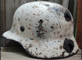 Winter camo Wehrmacht helmet M35 / from Leningrad