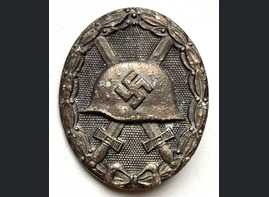 Silver Wound Badge (L 22 - Glaser & Sohn, Dresden) / from Stalingrad