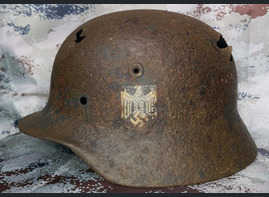 Wehrmacht helmet M40 / from Smolensk