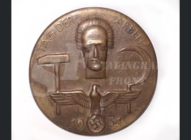 Badge Labor day 1934