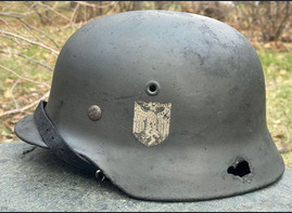 Wehrmacht helmet M40 / from Demyansk