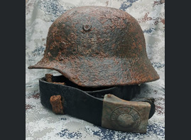 Wehrmacht helmet M40 and Weimar belt / from Stalingrad