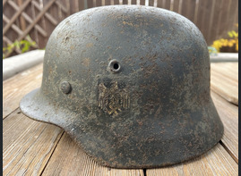 Wehrmacht helmet M40 / from Stalingrad