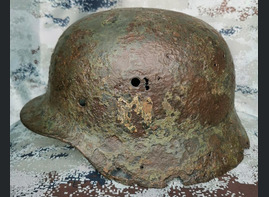 Wehrmacht helmet M40 / from Kursk