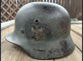 Wehrmacht helmet M40 / from Stalingrad