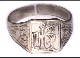 Ring with initialsfrom from airfield Gumrak
