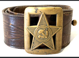 Soviet officer belt with buckle, sample 1935 / from Stalingrad