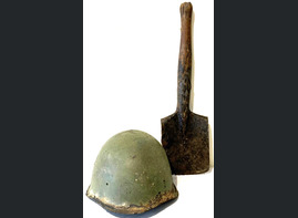 Soviet helmet SSh40 + shovel / from Leningrad