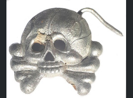 Panzer collar tab skull / from Stalingrad