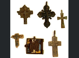 Pendants and crosses / from Novgorod