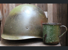 Soviet helmet SSh40 + mug / from Karelia
