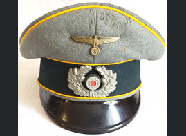 Cavalryman's cap