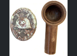 Smoking pipe and Wound badge / from Stalingrad