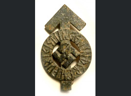 Hitler Youth badge / from Stalingrad
