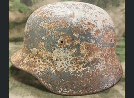 Winter camo Wehrmacht helmet M35 / from Stalingrad