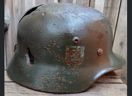 Waffen SS helmet M35 / from Novgorod