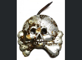 Panzer collar tab skull / from Zimmerbude