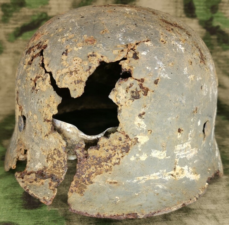 German helmet M35 / from Stalingrad