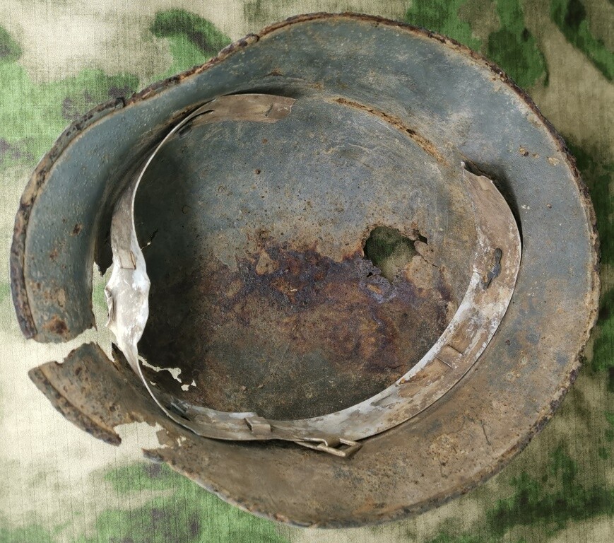 German helmet M35 / from Stalingrad