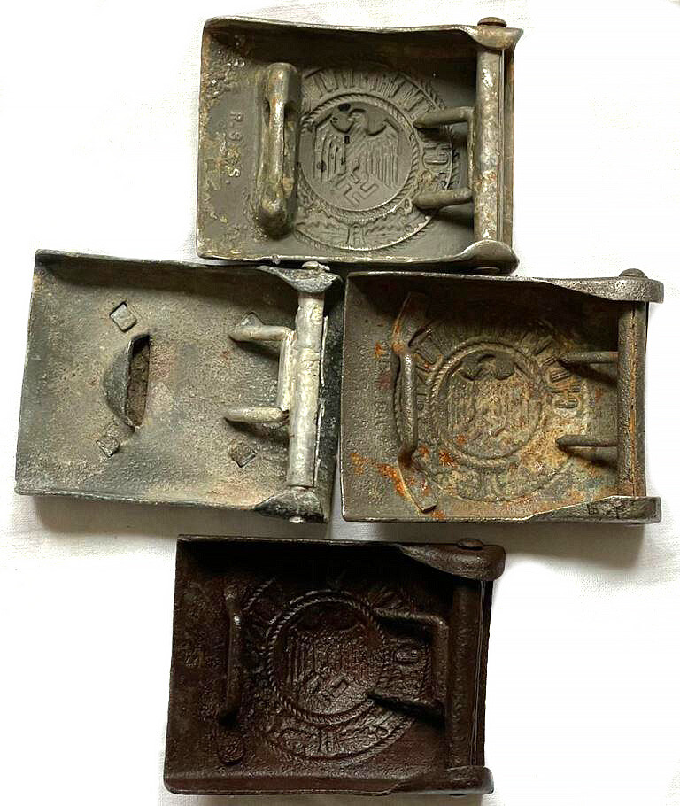 Set of Wehrmacht belt buckles / from Stalingrad