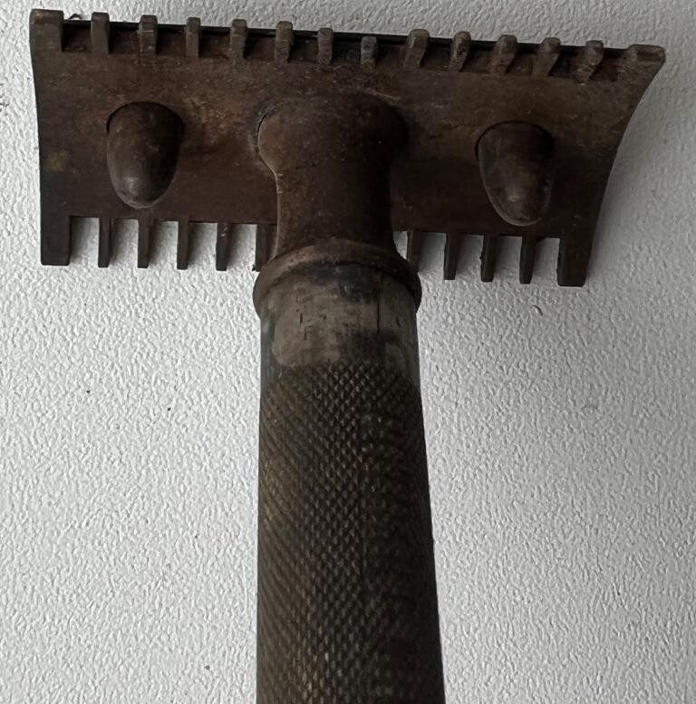 German razor / from Demyansk