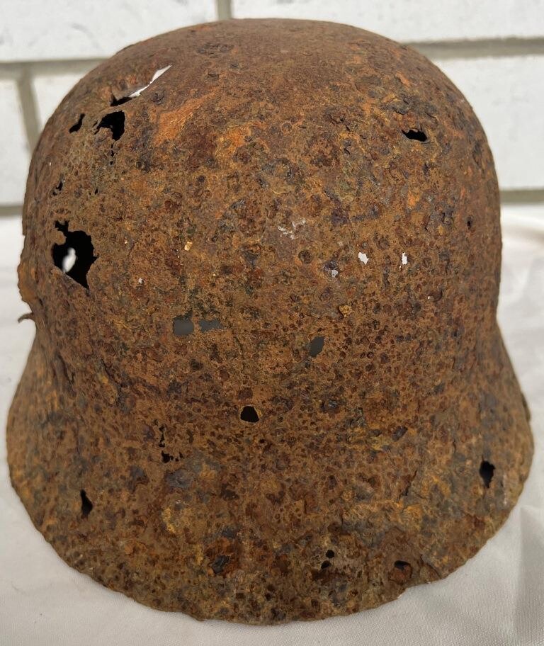German helmet M40 / from Demyansk