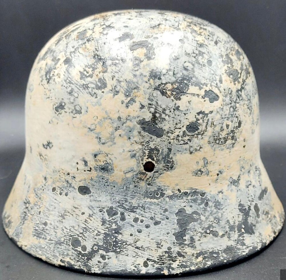 Winter camo German helmet M40 / from Demyansk