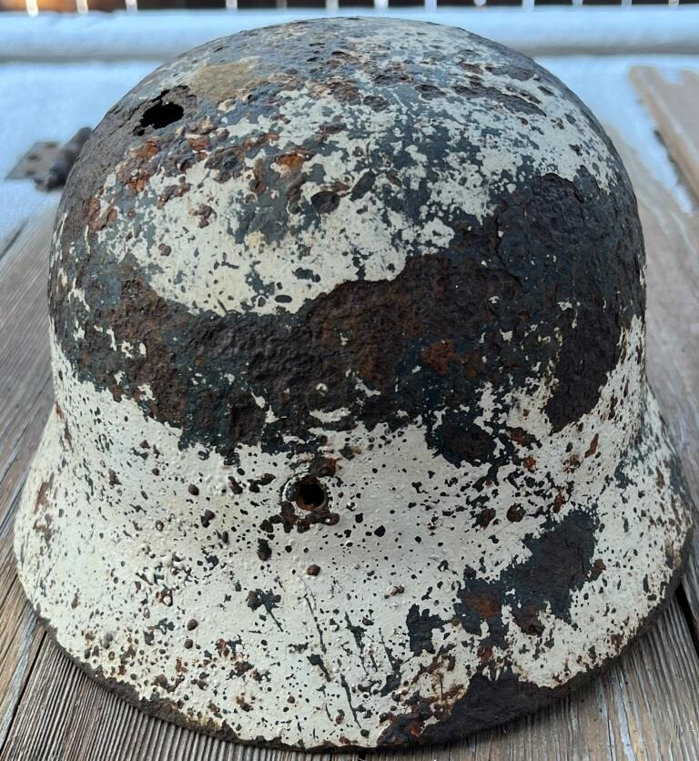 Winter camo German helmet M40 / from Karelia