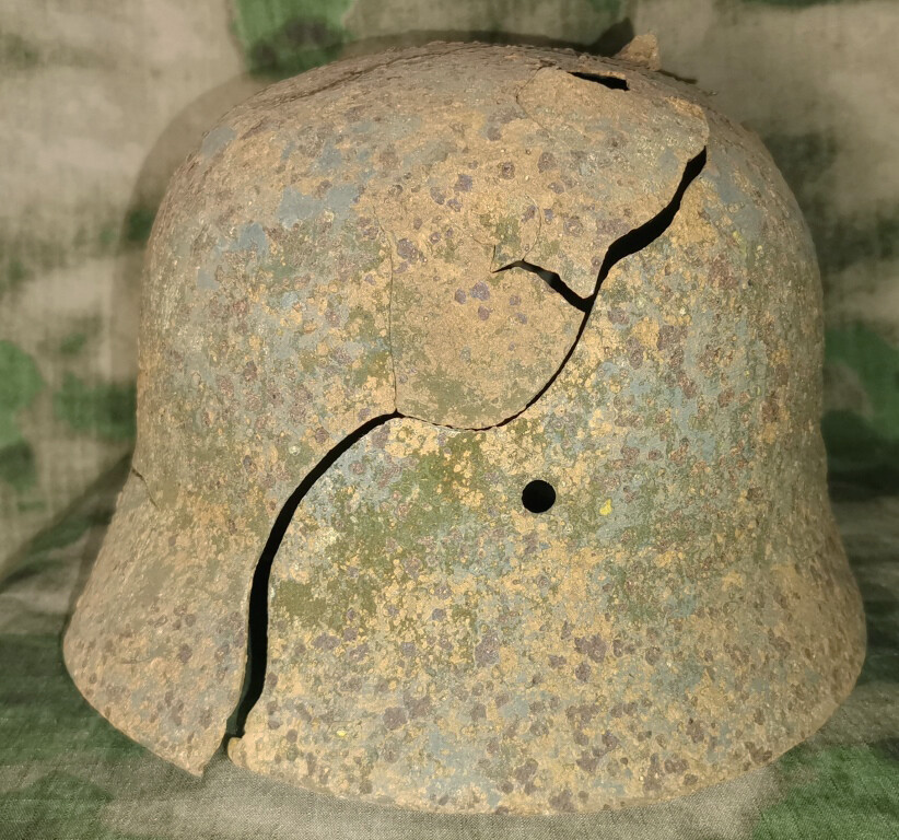 Wehrmacht helmet M35 DD