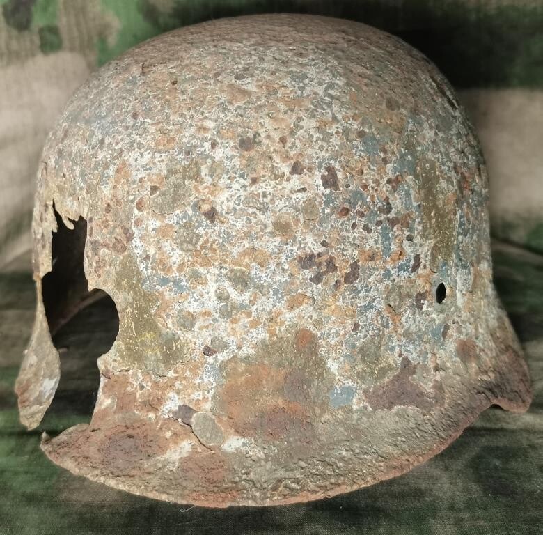 Winter camo German helmet M35