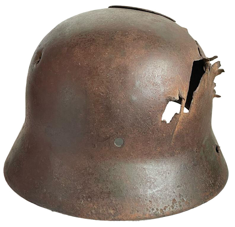 Wehrmacht helmet M40 / from Rzhev