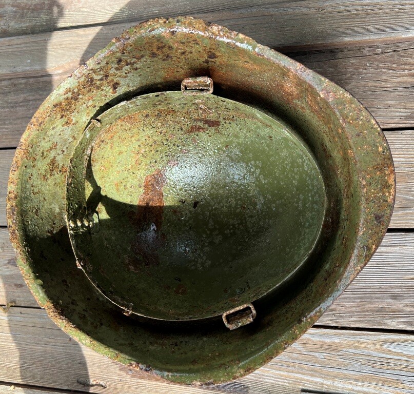 Soviet helmet SSh39 / from Stalingrad