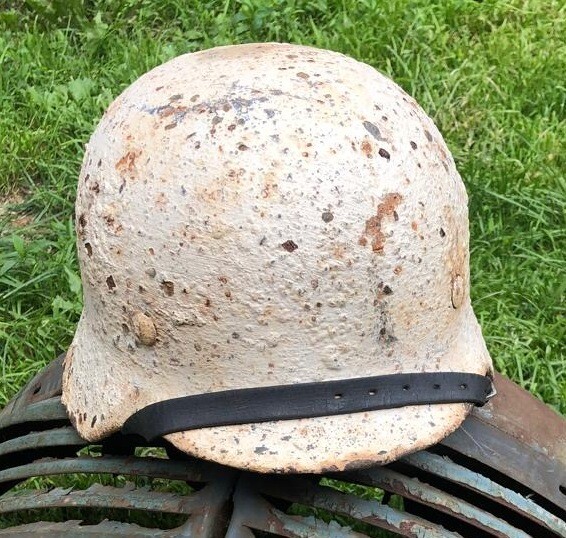 Winter camo helmet M35 (3rd Jaeger Division of the Wehrmacht) / from Murmansk 