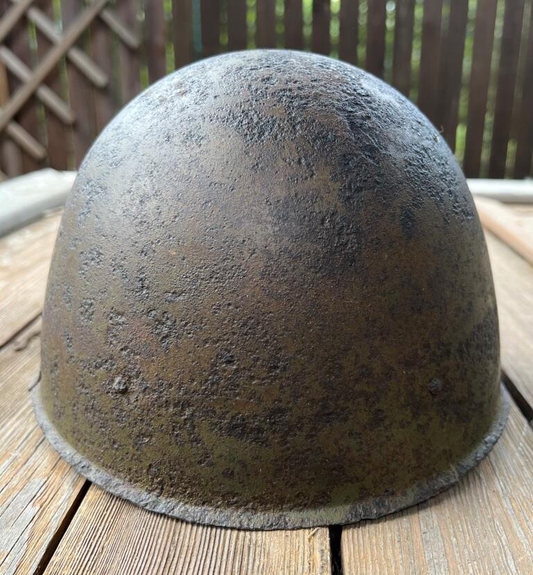 Soviet helmet SSh40 / from Stalingrad 