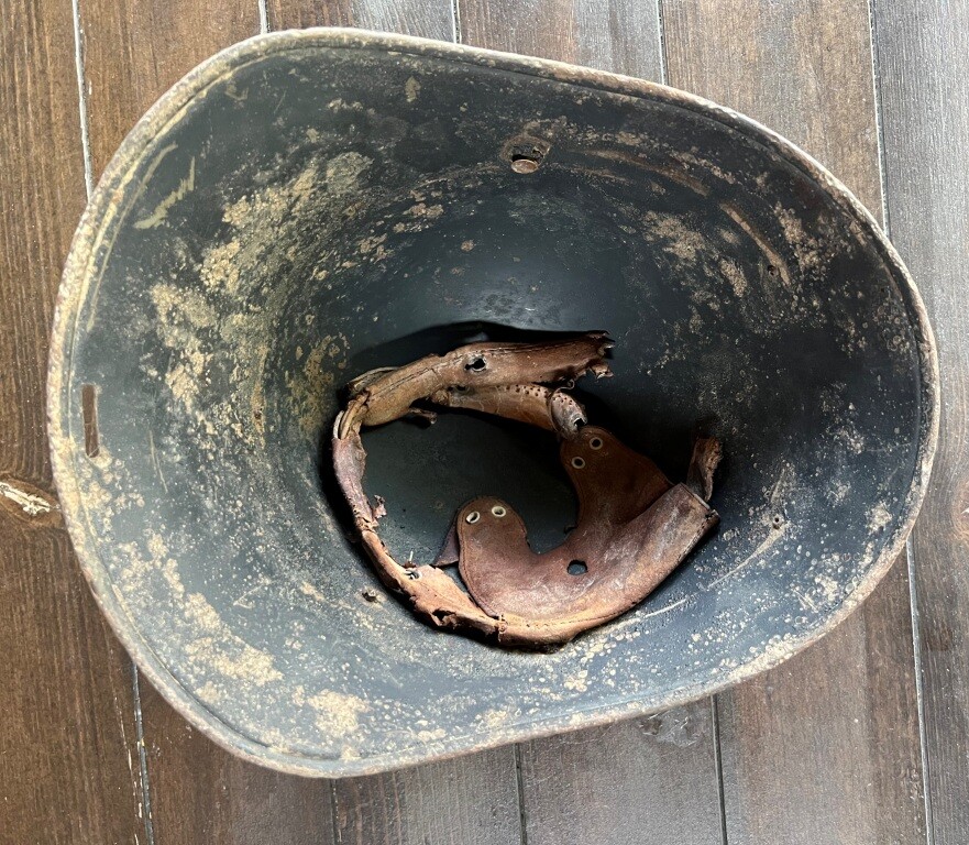 Romanian helmet / from Stalingrad 