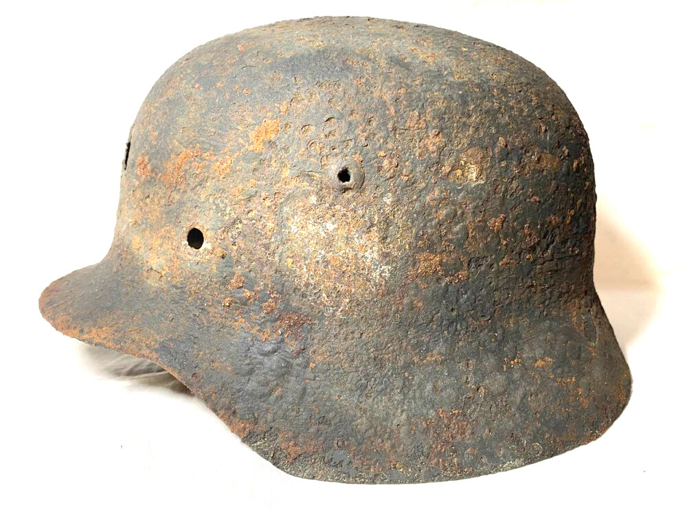 German helmet M35 DD / from Leningrad