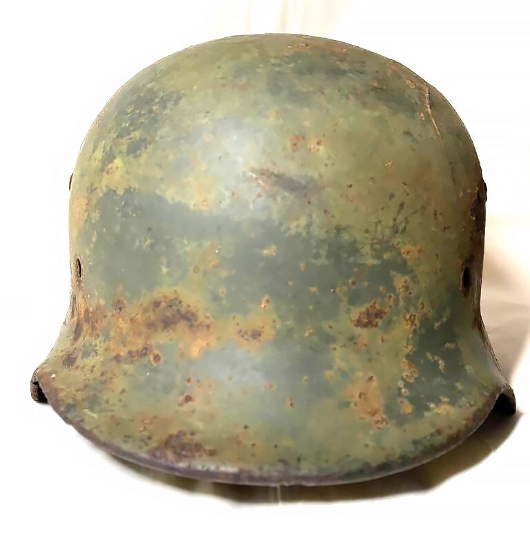 Wehrmacht helmet M35 DD / from Stalingrad