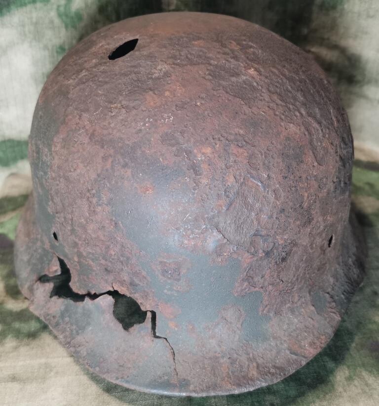 German helmet M40