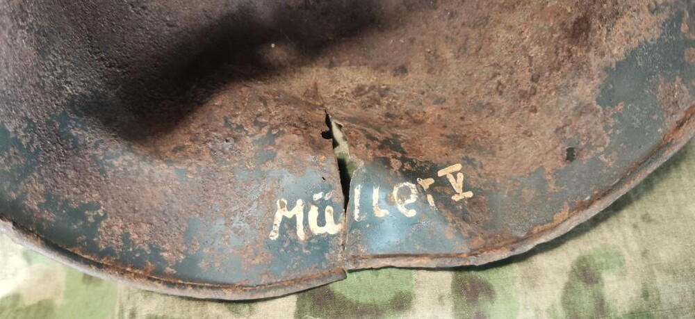 German helmet M40