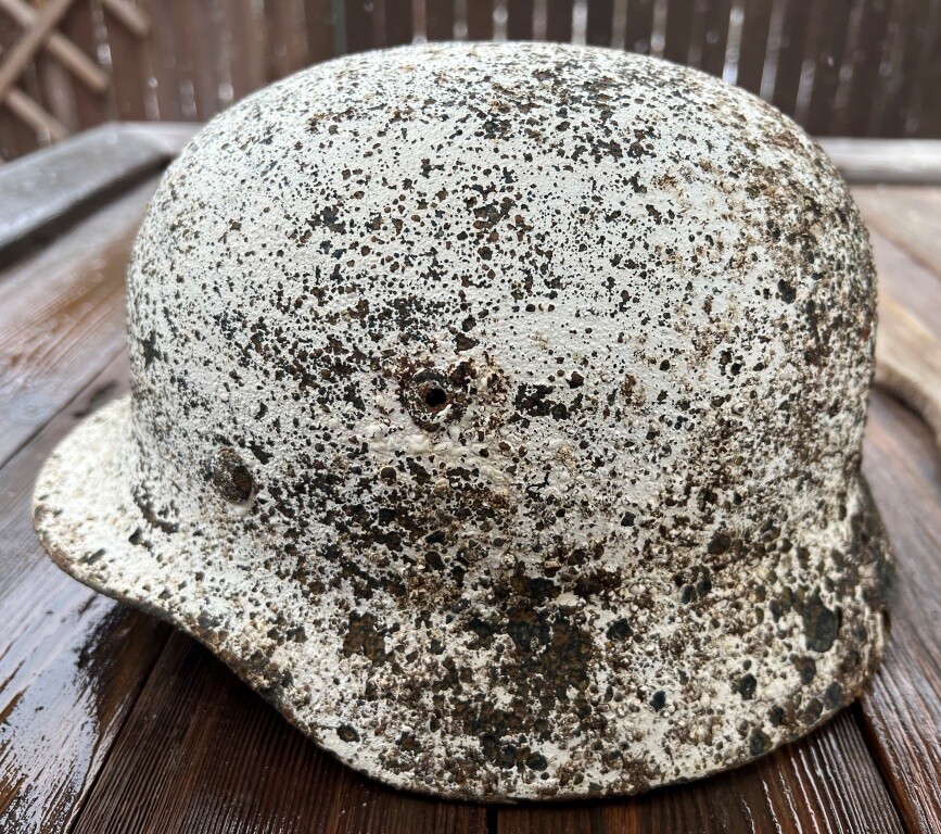 Winter camo German helmet M40 / from Stalingrad