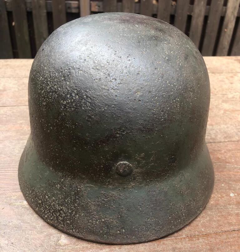 Wehrmacht helmet M35 / from Stalingrad